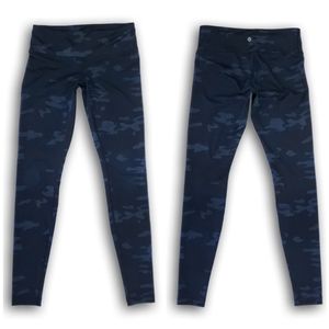 Lululemon 6 Wonder Under Full Lotus Camo Blue